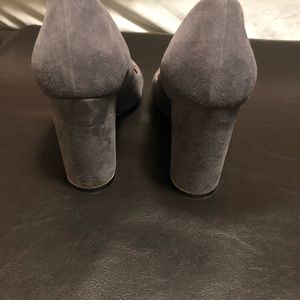 ‏ ‏ Ferragamo shoes